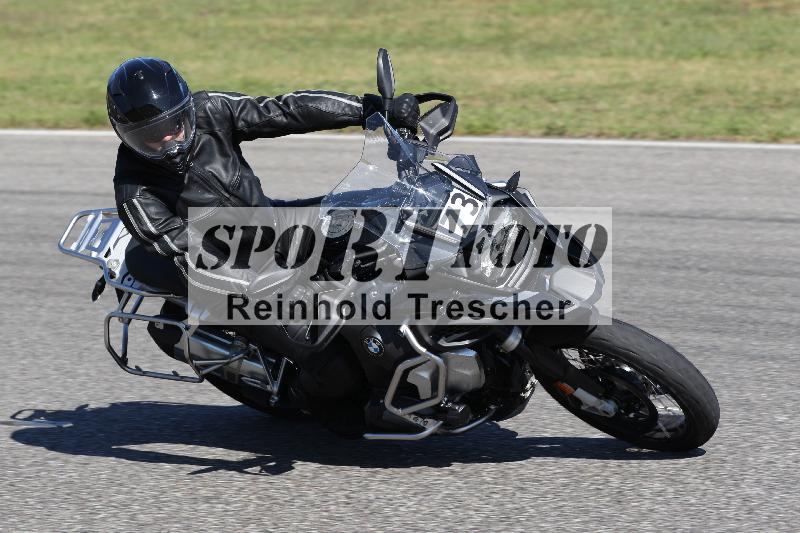 /Archiv-2025/48 25.08.2025 Cornu Master School ADR/blau-bleu/73